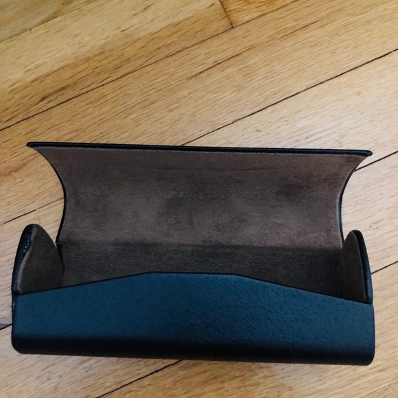 Authentic Burberry sunglasses ?